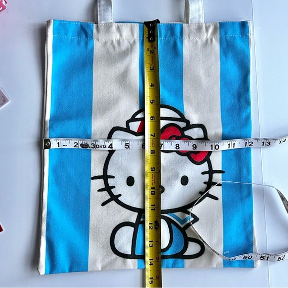 ❤️(HK0020) Hello Kitty Lover’s Adorable Blue & White Tote 10-Piece Fun Bundle! - Picture 4 of 16